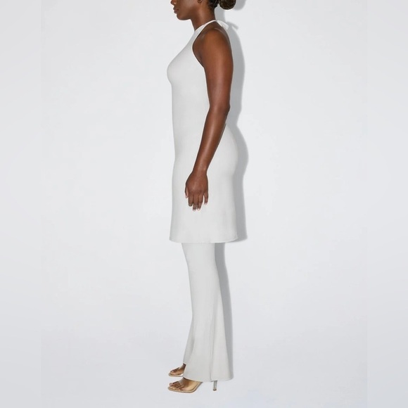 Khy Smooth Stretch Halter Tunic - Picture 8 of 8